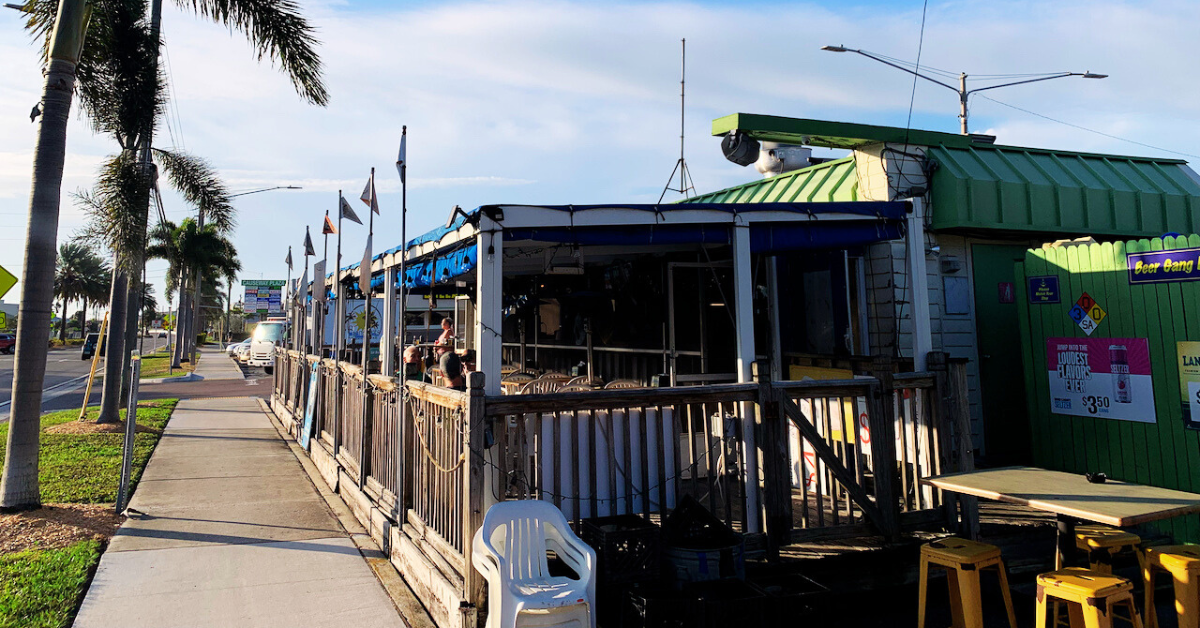 Irresistible Specials and Live Music at Sandbar Grill